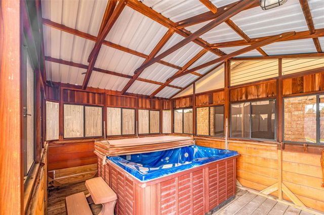 2202 Erin Glen Court, Deer Park, TX 77536