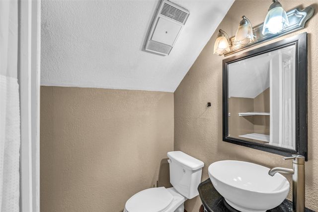 2202 Erin Glen Court, Deer Park, TX 77536