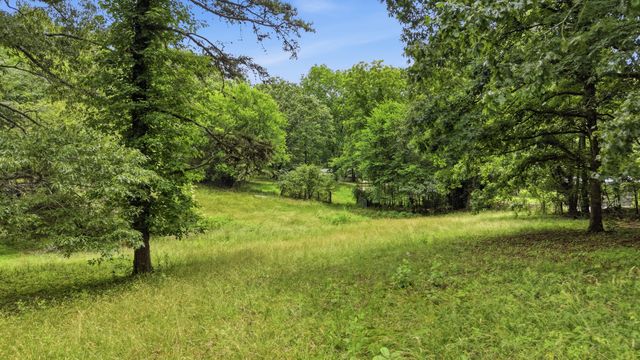 10675 Lovell Road, Soddy Daisy, TN 37379
