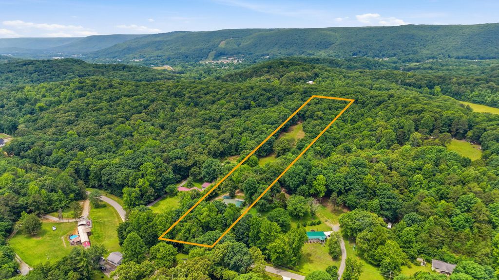 10675 Lovell Road, Soddy Daisy, TN 37379