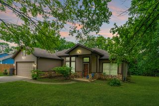 621 S Hill Street, Pilot Point, TX 76258