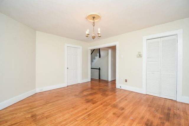 13 Ash St, Quincy, MA 02171