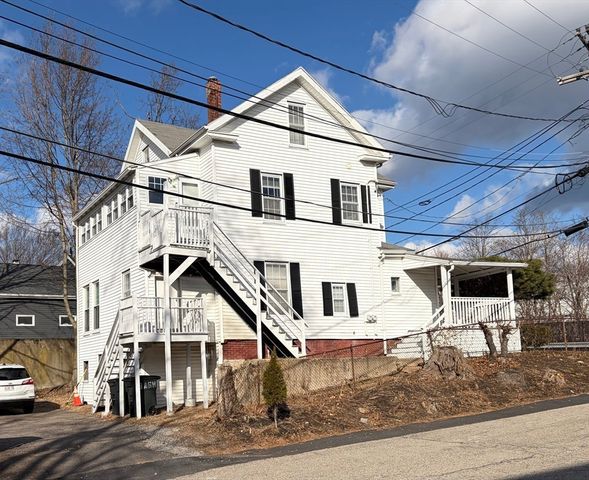 13 Ash St, Quincy, MA 02171