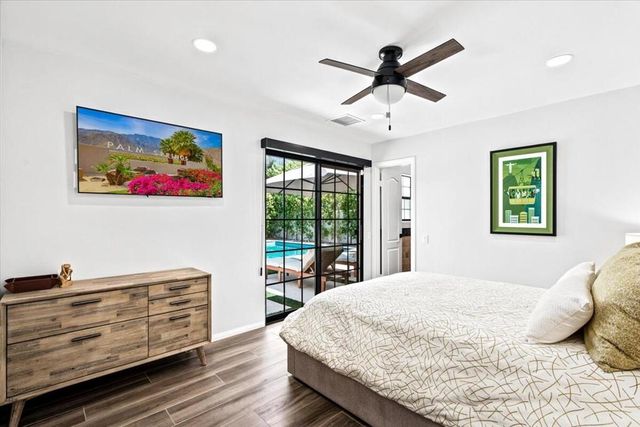 1127 N Calle Marcus, Palm Springs, CA 92262