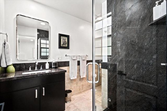 1127 N Calle Marcus, Palm Springs, CA 92262