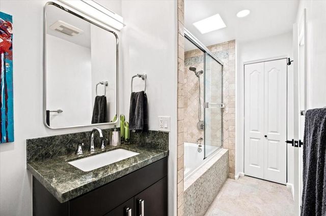 1127 N Calle Marcus, Palm Springs, CA 92262