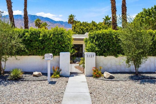 1127 N Calle Marcus, Palm Springs, CA 92262