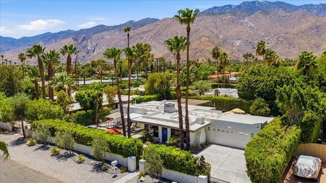 1127 N Calle Marcus, Palm Springs, CA 92262