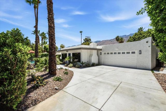 1127 N Calle Marcus, Palm Springs, CA 92262