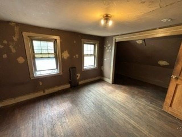 27 Sixth Ave, Quincy, MA 02169