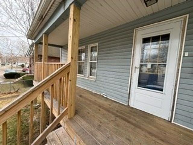 27 Sixth Ave, Quincy, MA 02169