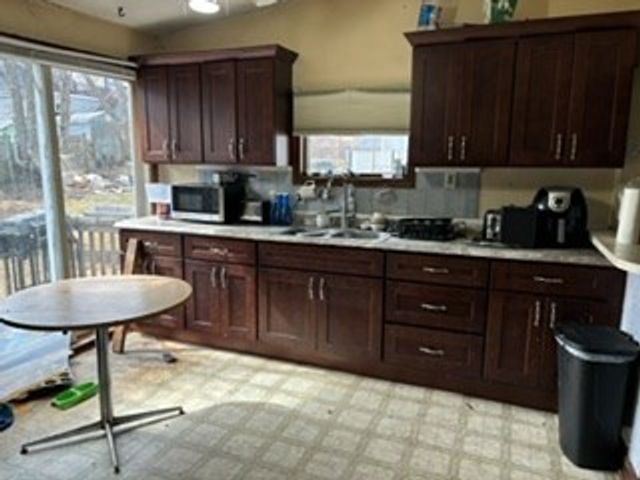 27 Sixth Ave, Quincy, MA 02169