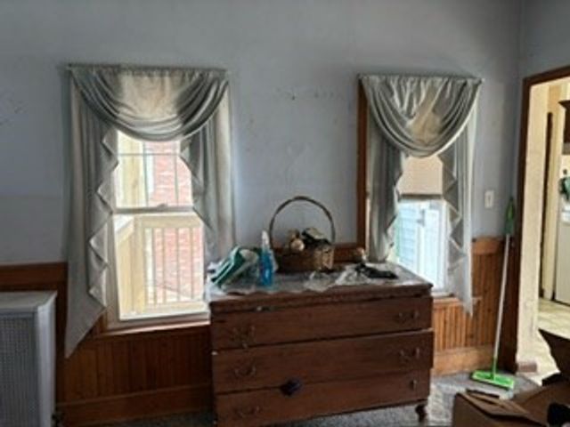 27 Sixth Ave, Quincy, MA 02169