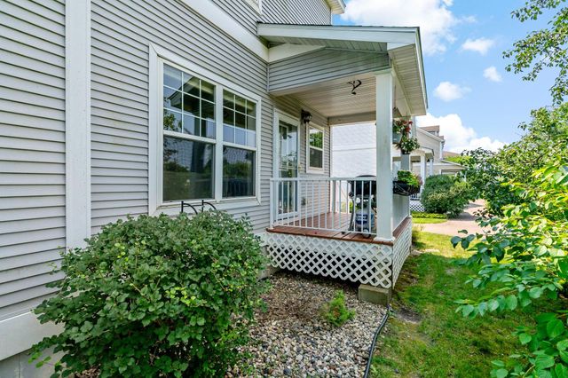 2935 Hemingway Drive, Chaska, MN 55318