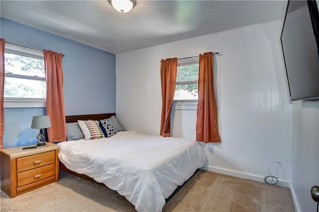 1323 Jenifer St, Norfolk, VA 23503