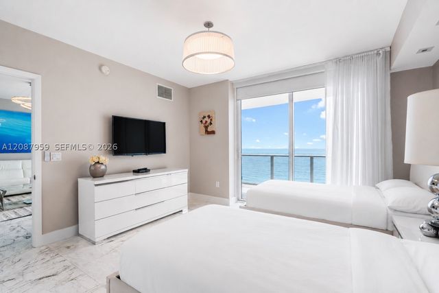3951 S Ocean Dr 1002, Hollywood, FL 33019