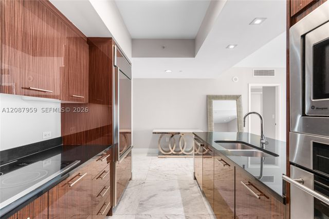 3951 S Ocean Dr 1002, Hollywood, FL 33019