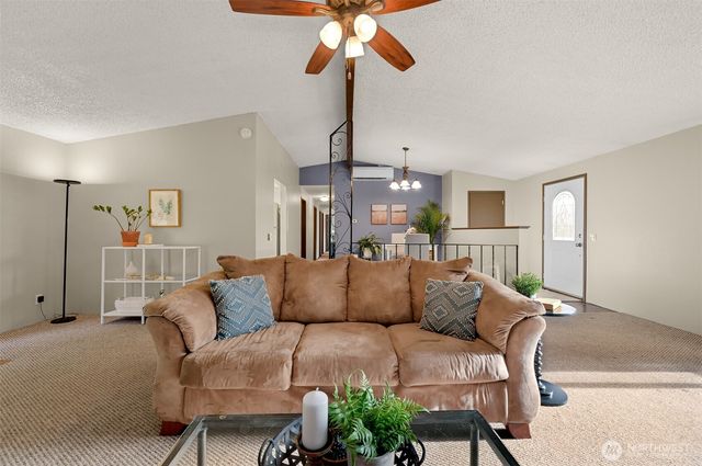 2962 Haynie Road, Custer, WA 98240