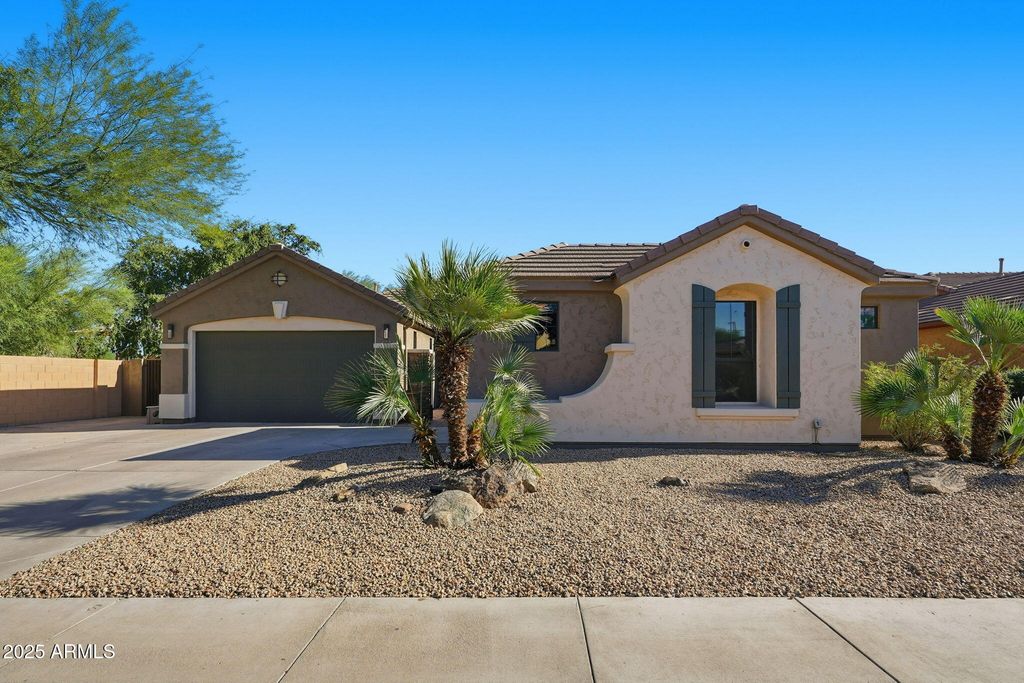 15725 W BERKELEY Road, Goodyear, AZ 85395