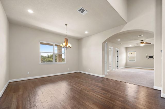 900 Hawthorne LOOP, Driftwood, TX 78619