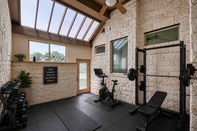 900 Hawthorne LOOP, Driftwood, TX 78619