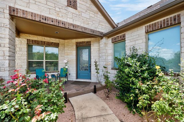 900 Hawthorne LOOP, Driftwood, TX 78619