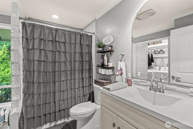 9721 72nd Avenue NW, Gig Harbor, WA 98332