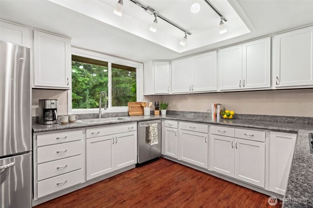 9721 72nd Avenue NW, Gig Harbor, WA 98332