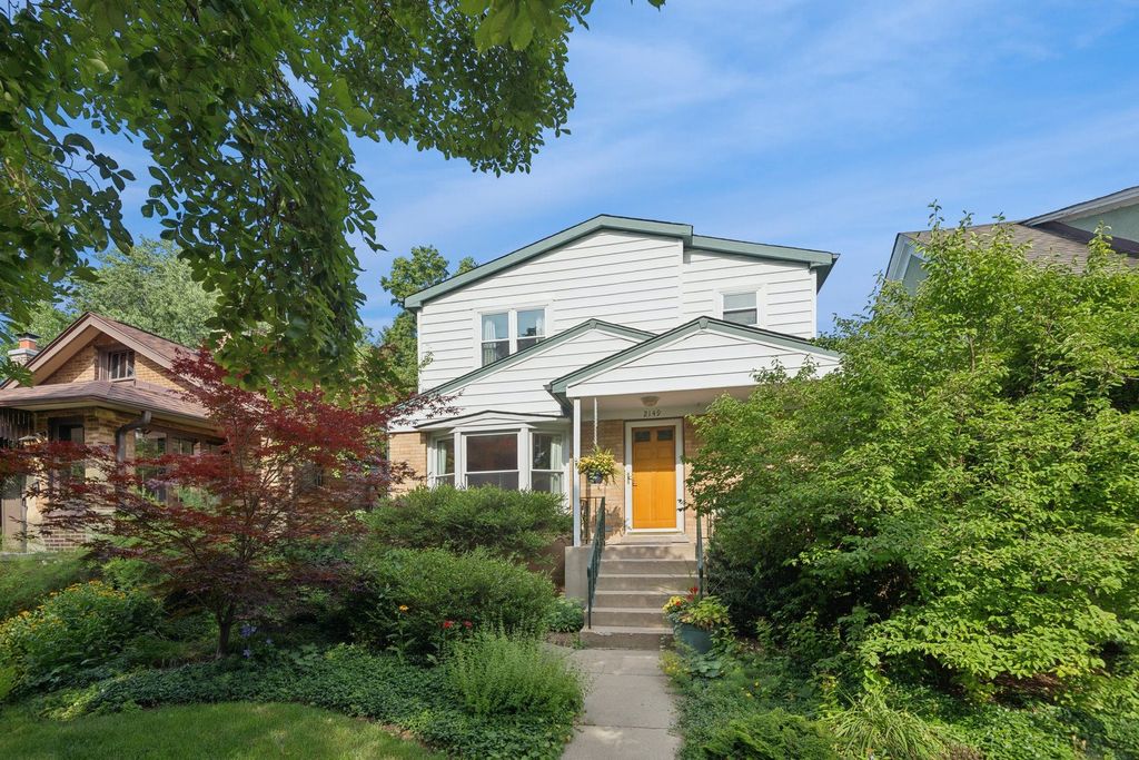 2149 Hartrey Avenue, Evanston, IL 60201