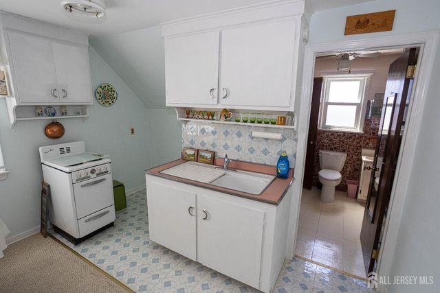 2 John Street, South River, NJ 08882