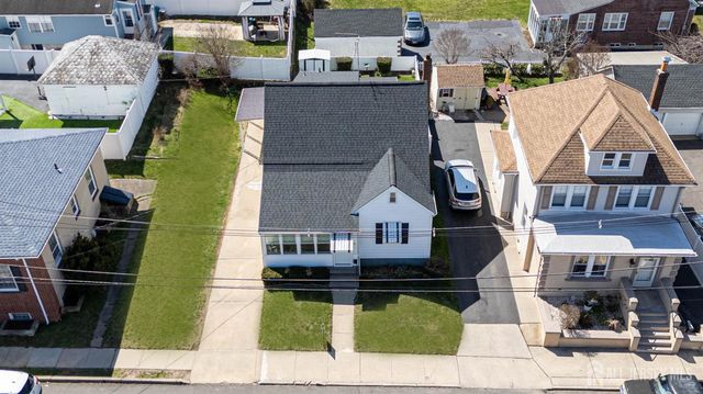 2 John Street, South River, NJ 08882