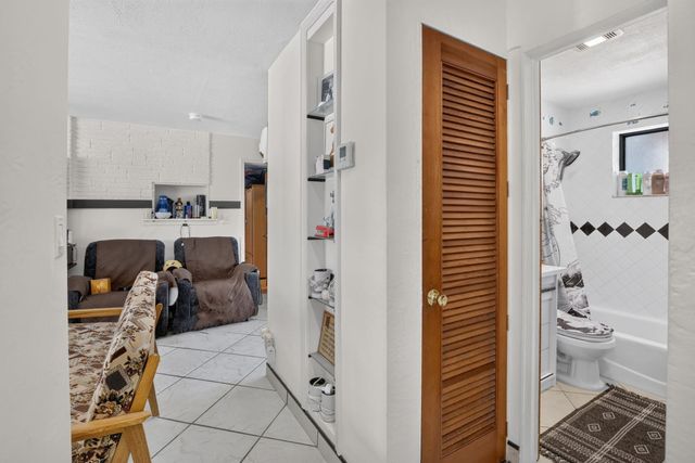 1660 SW 48TH Avenue, Fort Lauderdale, FL 33317