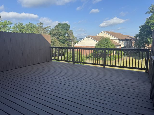 450 Huntington Ridge Dr, Nashville, TN 37211