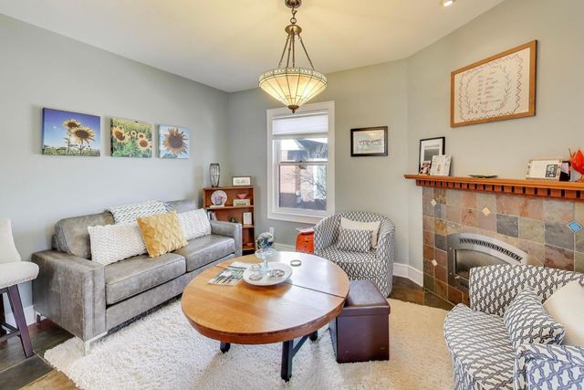 409 S Berkley Avenue, Elmhurst, IL 60126