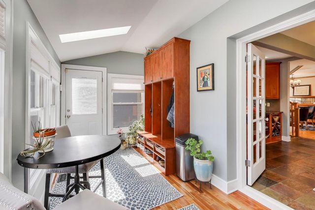 409 S Berkley Avenue, Elmhurst, IL 60126