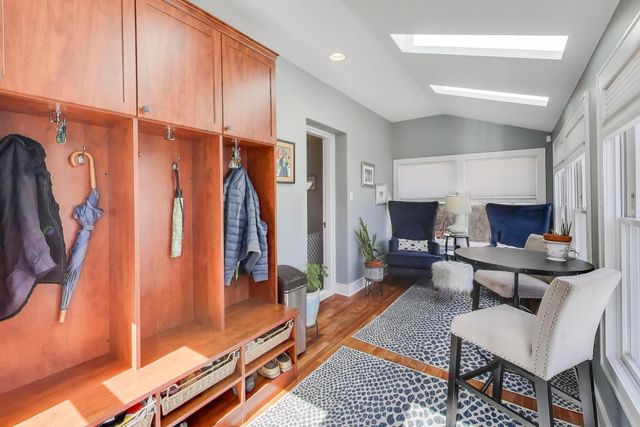 409 S Berkley Avenue, Elmhurst, IL 60126