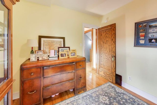 409 S Berkley Avenue, Elmhurst, IL 60126