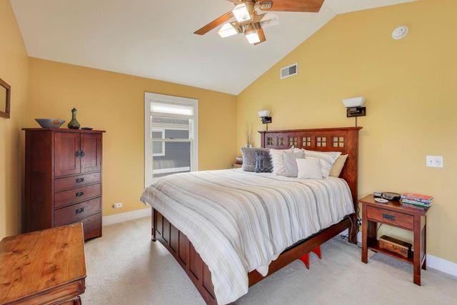 409 S Berkley Avenue, Elmhurst, IL 60126