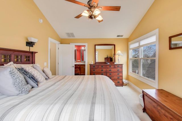 409 S Berkley Avenue, Elmhurst, IL 60126