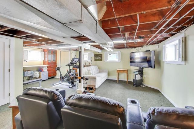 409 S Berkley Avenue, Elmhurst, IL 60126