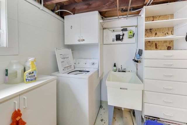 409 S Berkley Avenue, Elmhurst, IL 60126