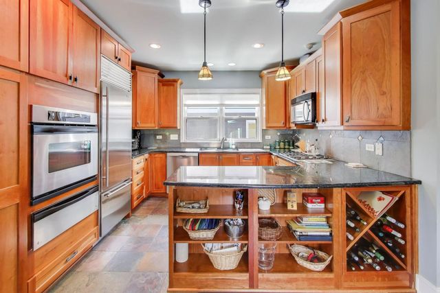 409 S Berkley Avenue, Elmhurst, IL 60126