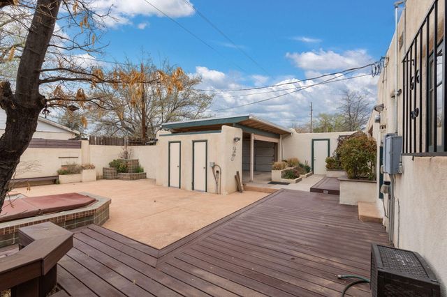 2723 MCEARL Avenue SE, Albuquerque, NM 87106