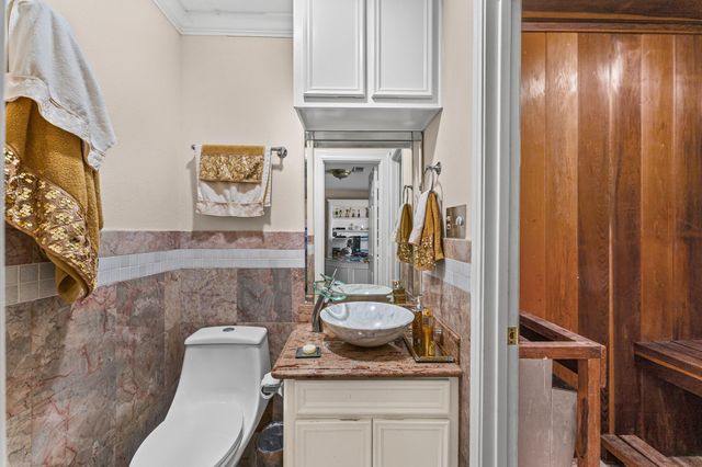 6015 Pebble Beach Drive, Houston, TX 77069