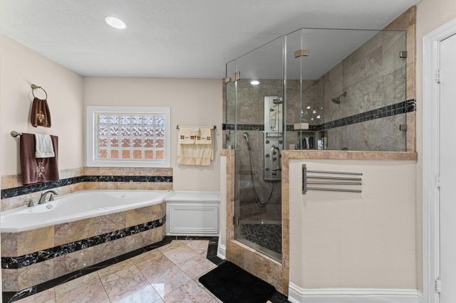 6015 Pebble Beach Drive, Houston, TX 77069