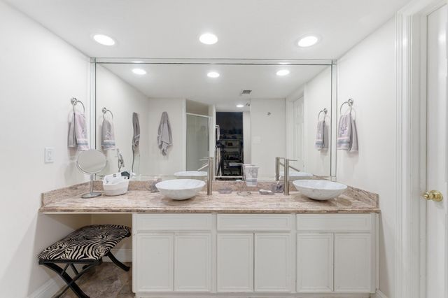 6015 Pebble Beach Drive, Houston, TX 77069