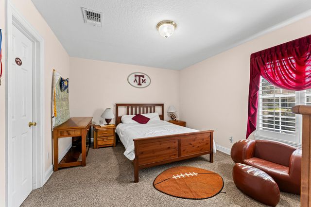 6015 Pebble Beach Drive, Houston, TX 77069