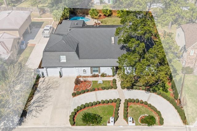6015 Pebble Beach Drive, Houston, TX 77069