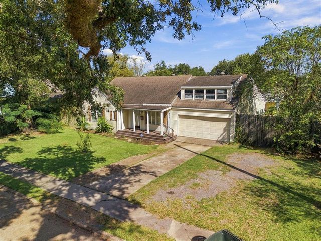 909 5th, Lake Charles, LA 70601