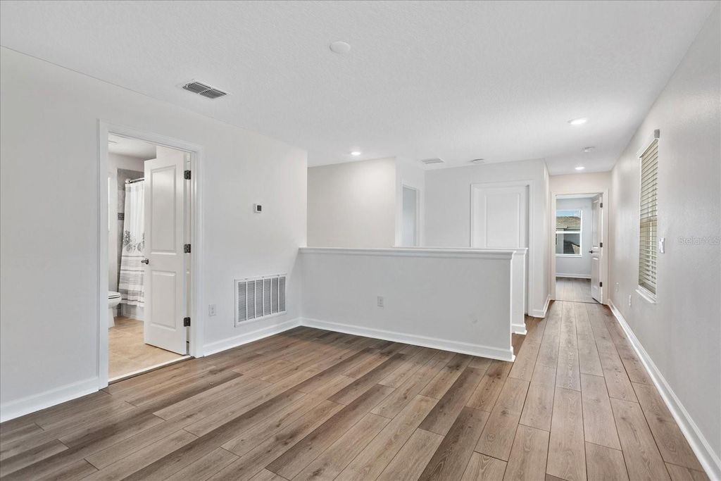 Image 16 of property listing at 11771 ALLEGORY ALLEY, Orlando, FL 32832
